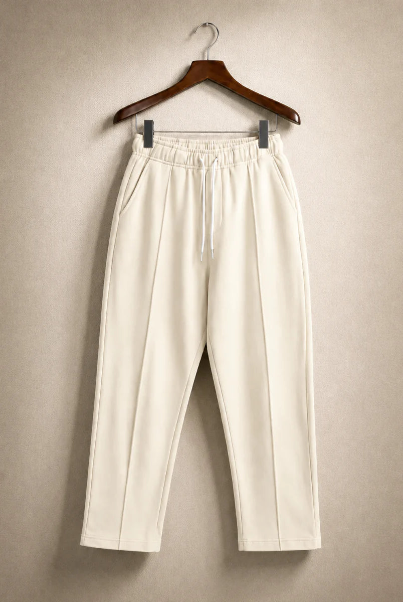 Oversized casual T-shirt and trouser set for men and women.